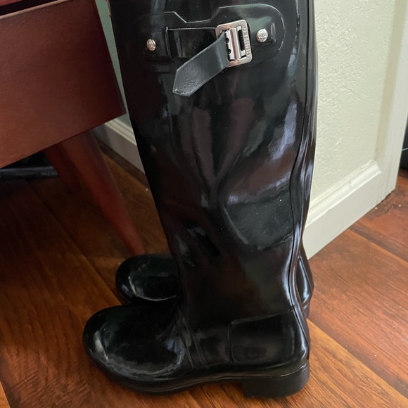Hunter women’s high gloss original tour packable rain boot. Size 8 NWOT - Picture 1 of 6